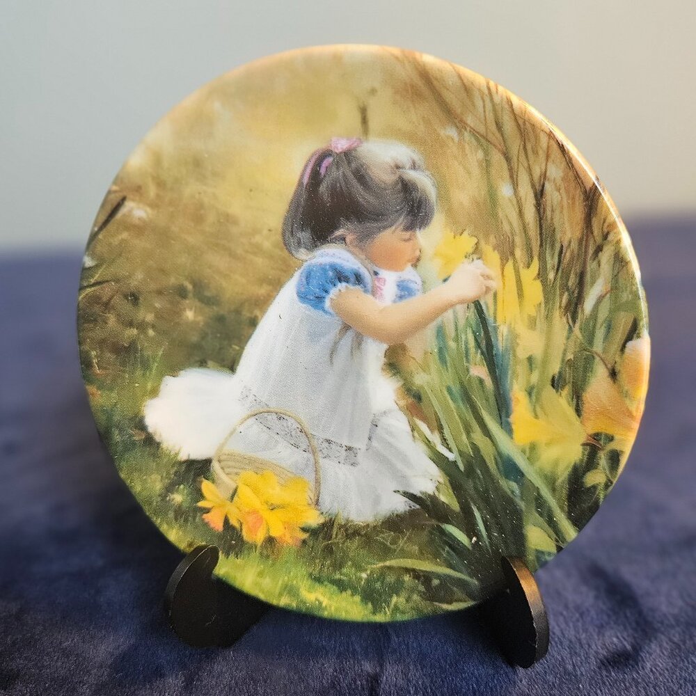 PEMBERTON & OAKES "FLOWERS FOR MOTHER" SINGLE ISSUE PLATE FOR MOTHER'S DAY 1990